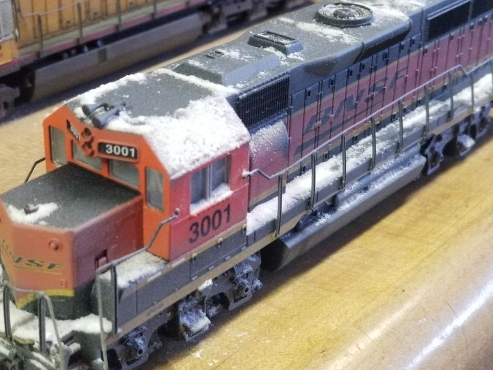 Ho Scale Custom Snow BNSf Train