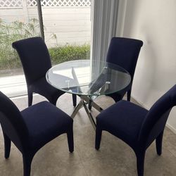 Dining Table and 4 Chairs 