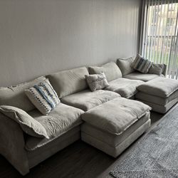 Light Grey Sectional Couch 