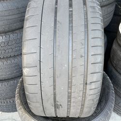 P285/30ZR20 Michelin pilot Super Sport