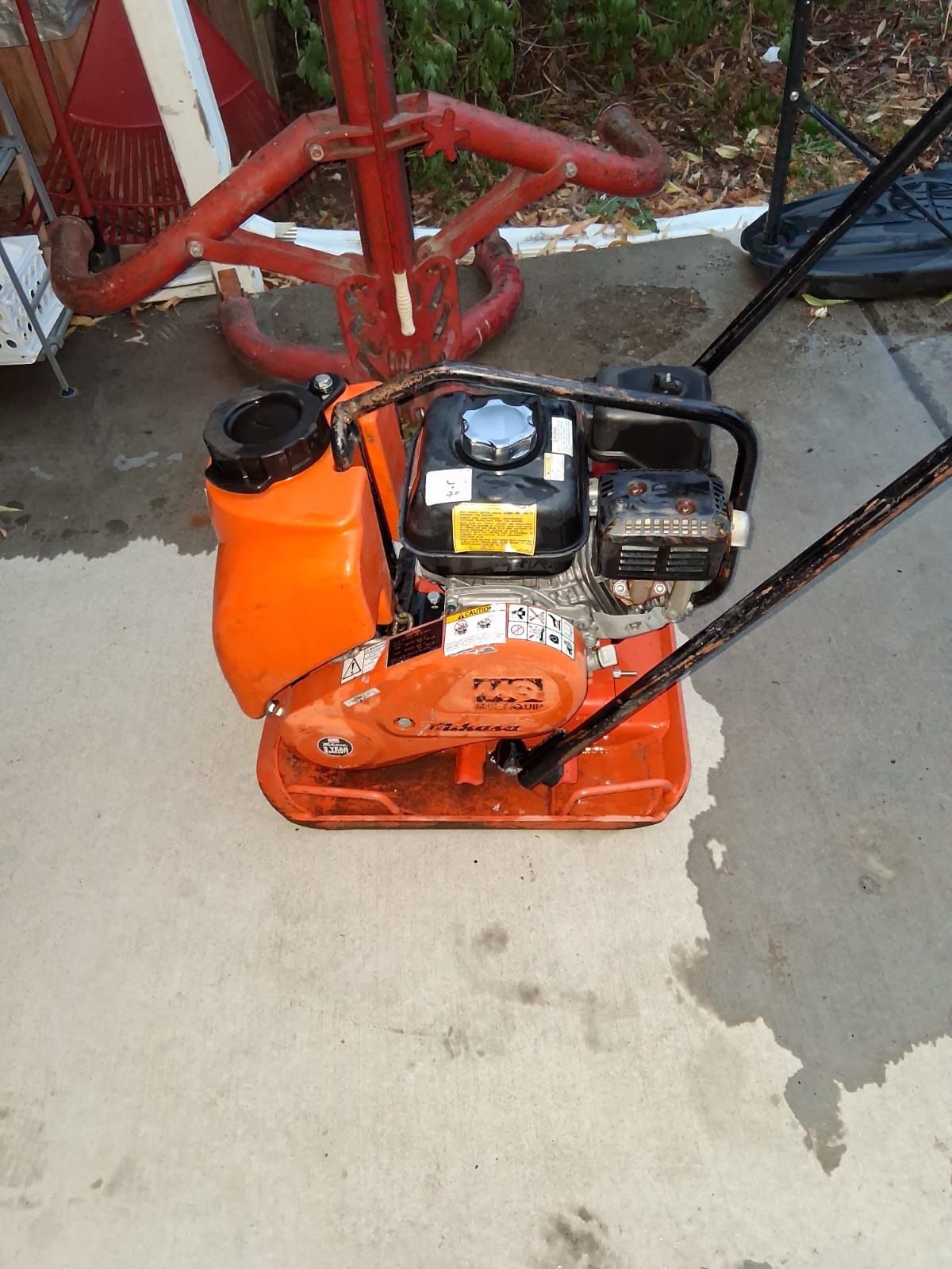 MQ MIKASA PLATE COMPACTORS
