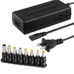 INSTEN Universal Notebook Travel Charger Set with Connectors