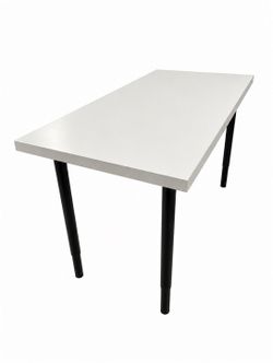 Adjustable Height Desk – Like New, Heavy Duty