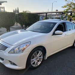 2010 Infiniti G37