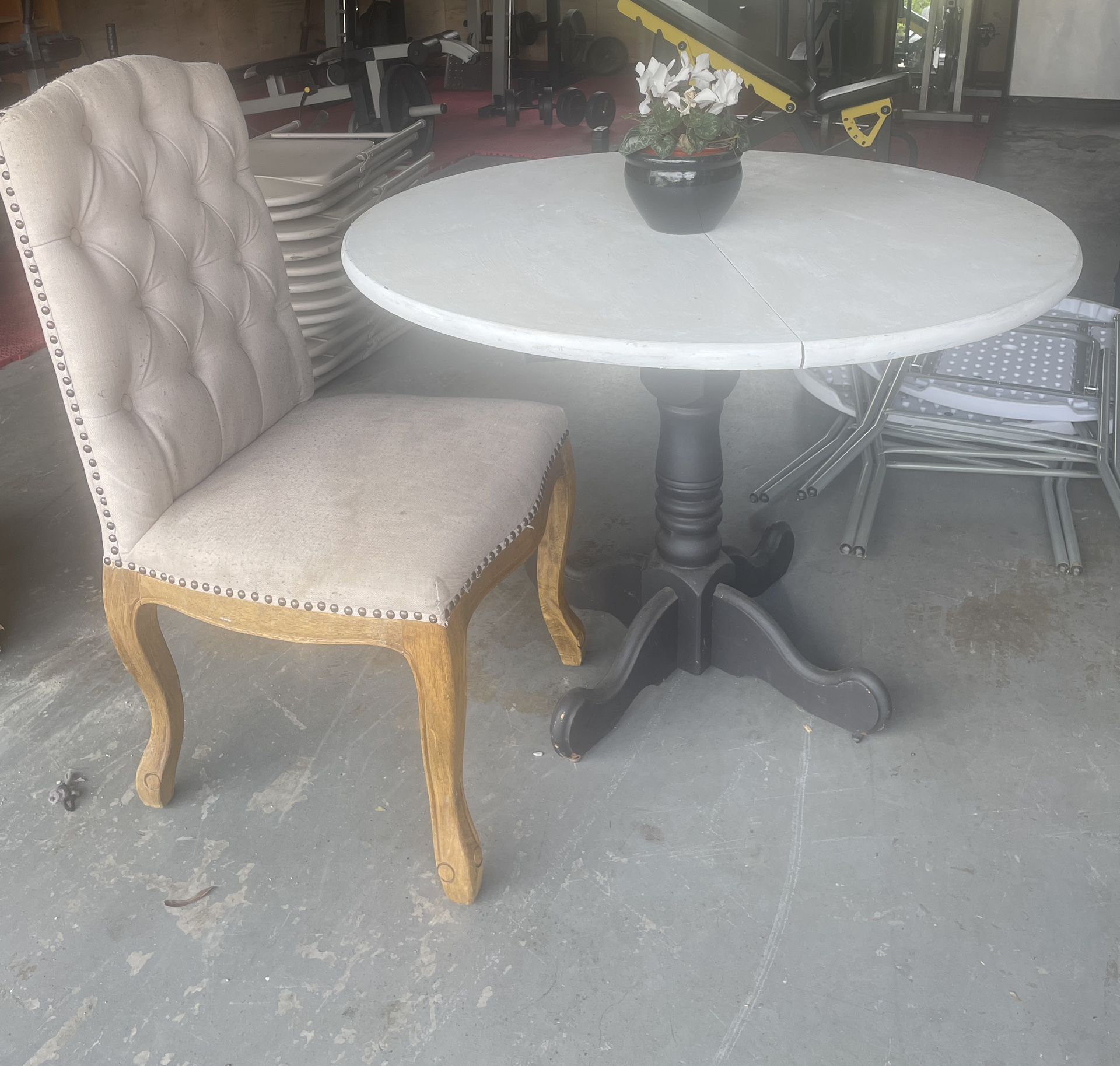 Rustic Style Table With 4 Dining Chairs 