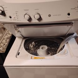 GE Washer And Dryer Combo.