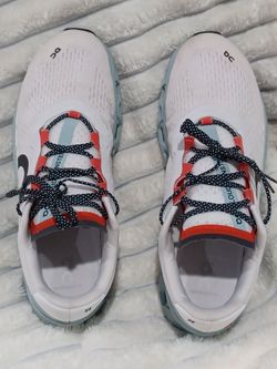On Cloudmonster Running Sneakers