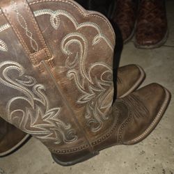 Ariat women boots size 6.5B
