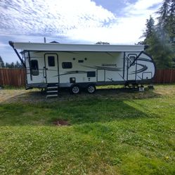 2018 Forest River Salem Hemisphere GLX M-269RL