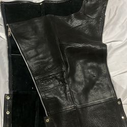 Black leather chaps Size Small 