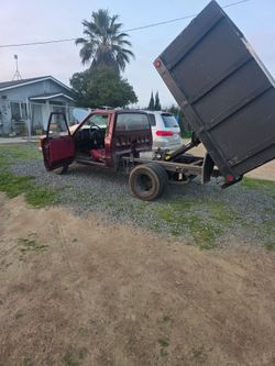 Toyota pickup dually