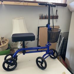 STEERABLE KNEEL SCOOTER 