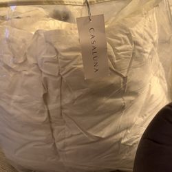 Duck Down Comforter / Concha De Plumas 