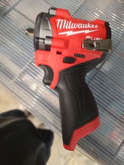 Milwaukee M12 FUEL 1/2" Stubby Impact Wrench panchos tools