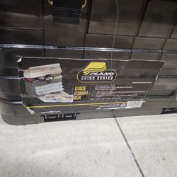 plano tacklebox
