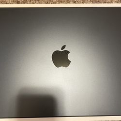 13-Inch MacBook Air M3 Chip (Can negotiate price)