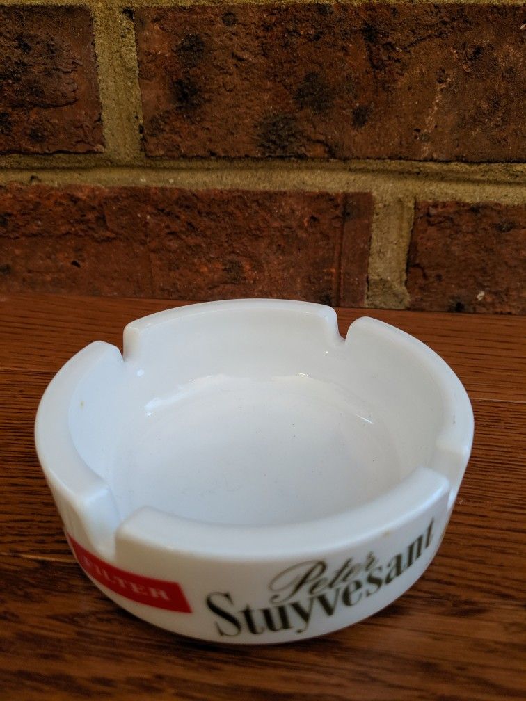 Vintage Peter Stuyvesant Ash Tray