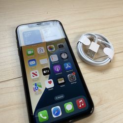 Unlocked Apple iPhone 12 64GB Black AT&T T-Mobile Metro PCs Cricket Verizon Straight Talk Cell Phone 