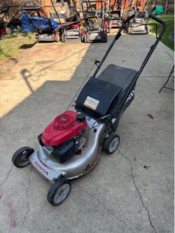 Honda lawn mower