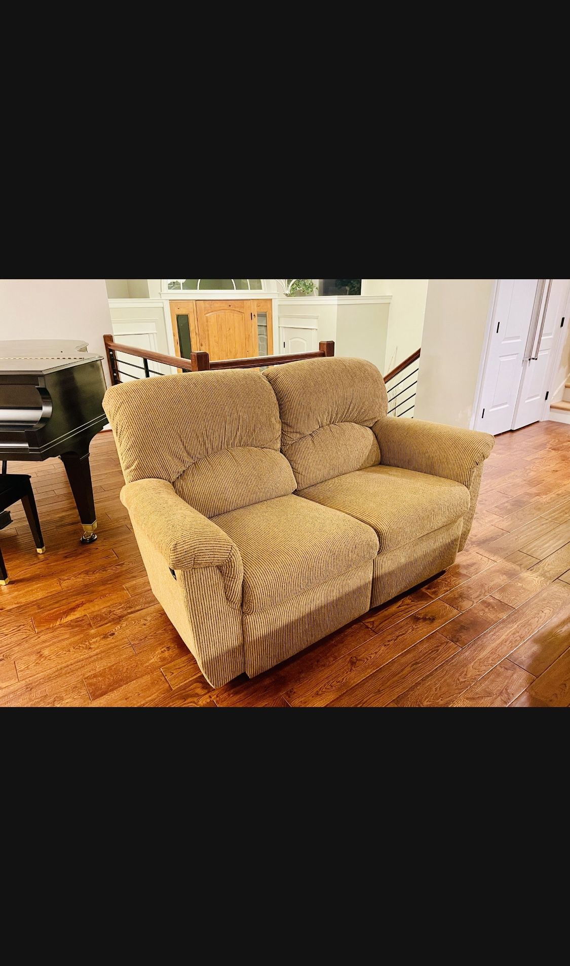 La-Z-Boy Loveseat Recliner