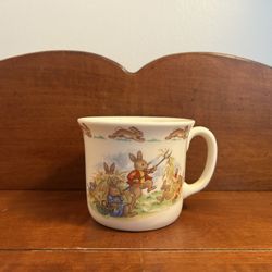 Vintage Royal Doulton Bunnykins Coffee Mug 3” tall x 3.5” diameter 
