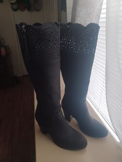 Beautiful Black Lace Lady Boots