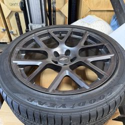 2019 Dodge Challenger Stock Rims and Tires