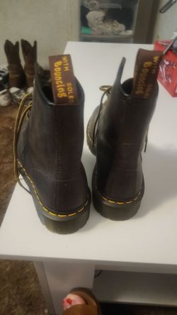 Doc Martin's size 7 mens 9 womens new