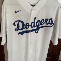 Authentic Dodger Jersey Size Medium