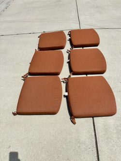 6 patio cushions, 21x21 and 3” thick