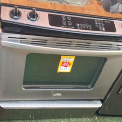 Bonita Estufa De Luz Funsiona Todo Ariva El Horno Solo Funsiona El Broilo 