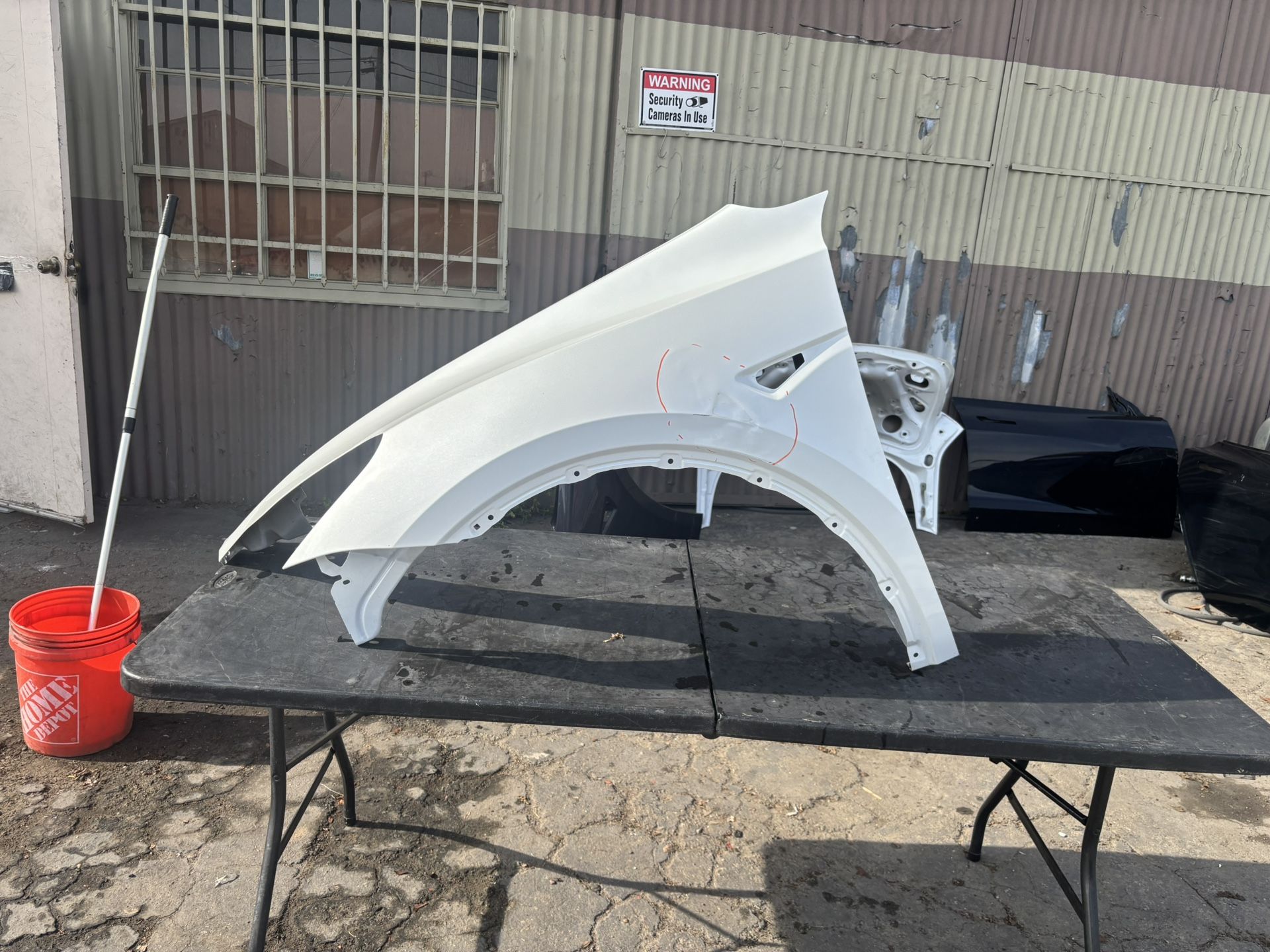 2020 2021 2022 2023 Tesla Model Y Front left driver lh side fender OEM 1493471C