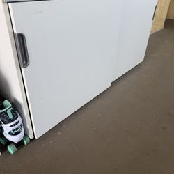 IKEA sliding Door shelf Cabinet.  Located In NORTH HOLLYWOOD 91607