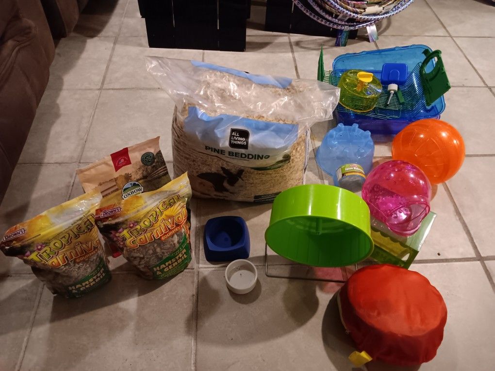 Huge Hamster/ Gerbil Lot