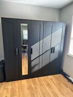 Stand-Alone 2-Piece Closet