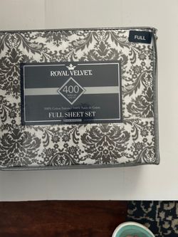 Royal velvet full sheet set new
