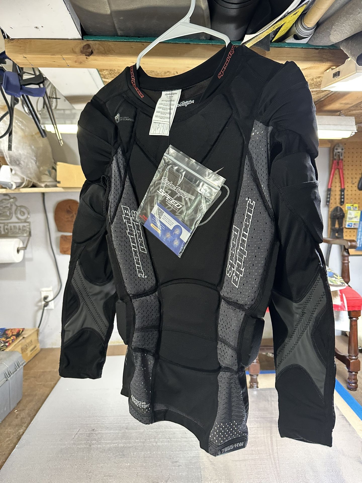 TLD Body Armor (Med)