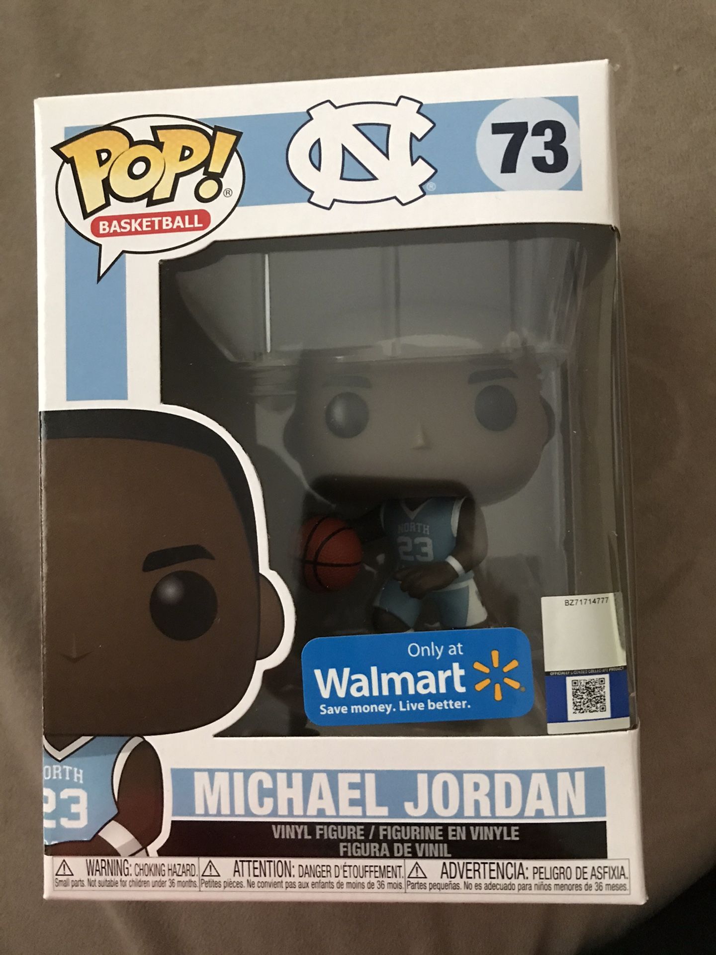 Funko pop exclusive Michael Jordan basketball college North Carolina Jersey