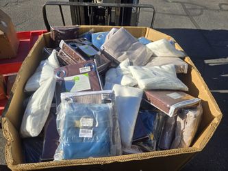 Miscellaneous Pallet Of Window, And Shower Curtains. 