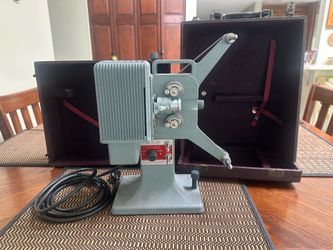 Motor Works Projector - Lightbulb turns on but does not project onto wall