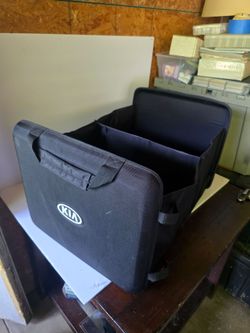 Kia cargo bin & collapsible storage tote