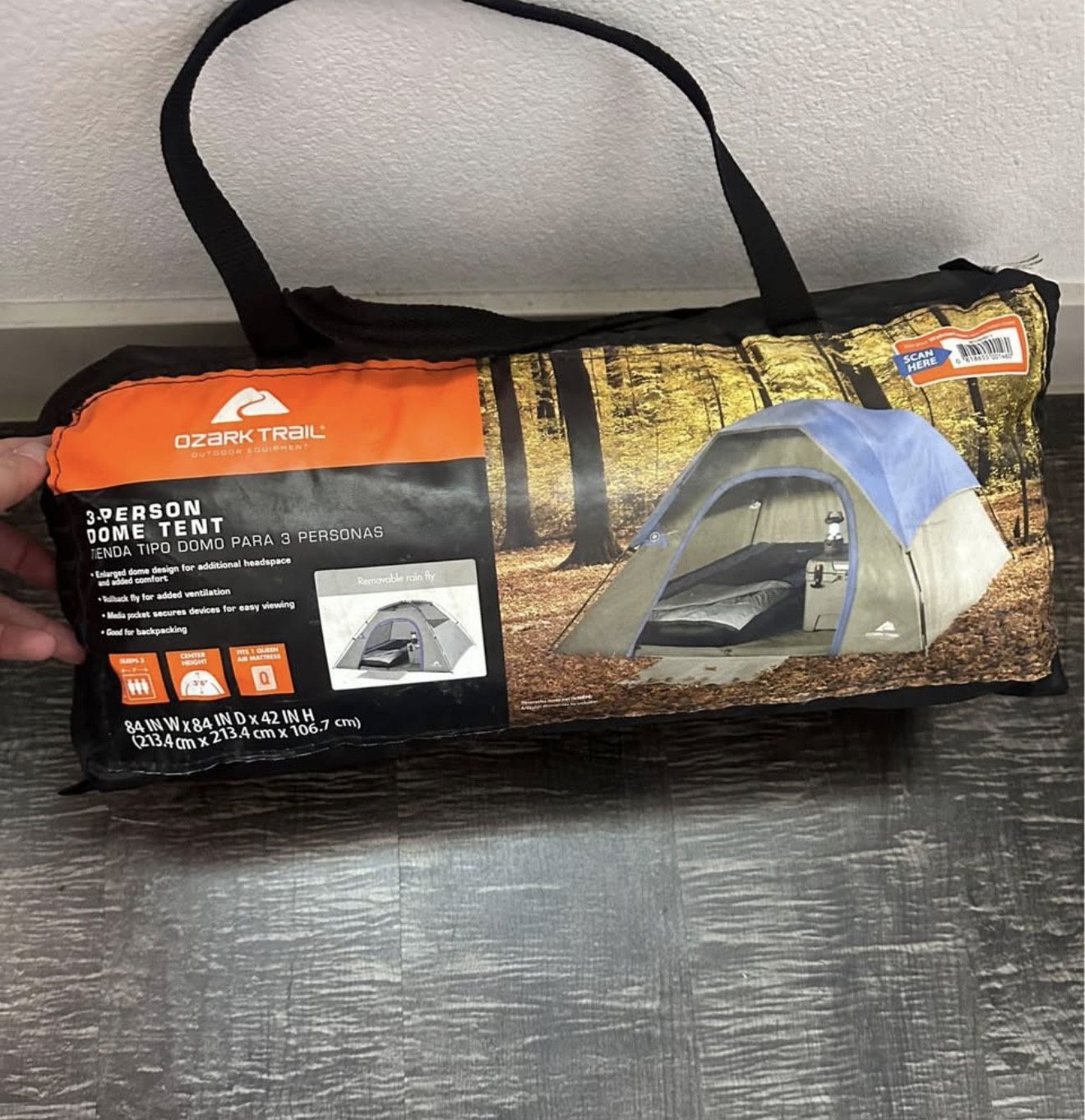 Camping tent and sleeping bag