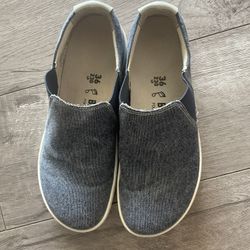 New Unisex Birkenstock Blue Denim Shoes Size 36 (230lbs)