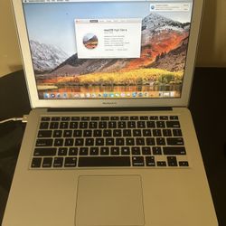 2016 Macbook Air 13 Inch 1.6Ghz i5 8GB 128GB Storage