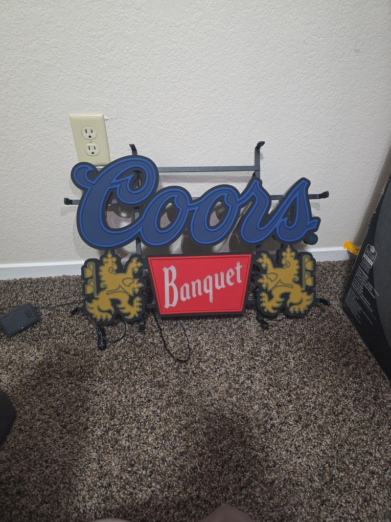 Coors Banquet Neon Bar Light