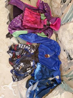 Girls costumes Descendants