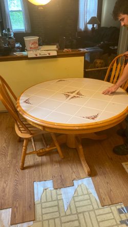 Dining room table