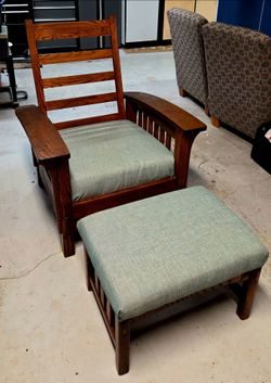 Oak Morris Chair and Ottoman from 1990s