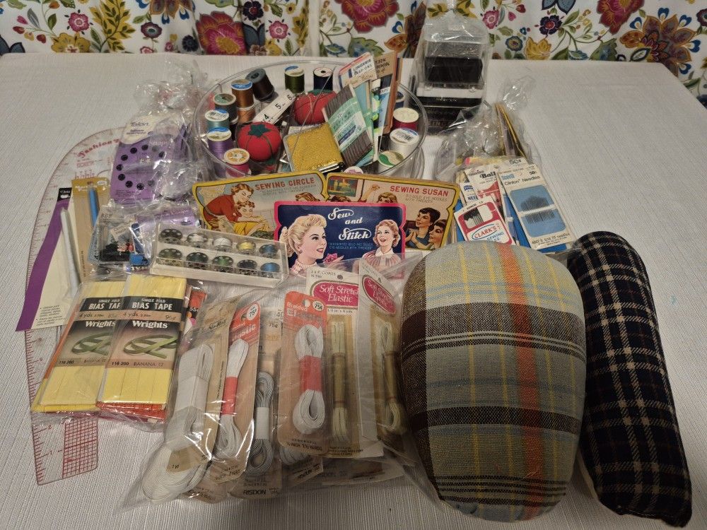 Vintage Sewing Notions - S Hill Puyallup