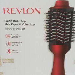 Revlon Hot Air Brush.   New
